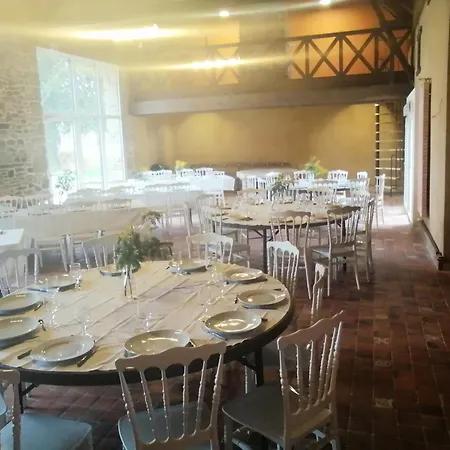 Maison Bourgeoise Avec Grande Salle De Mariage