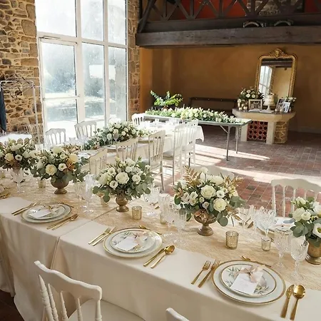 Villa Maison Bourgeoise Avec Grande Salle D'accueil Ernée