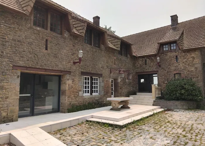 Maison Bourgeoise Avec Grande Salle D'accueil Вилла