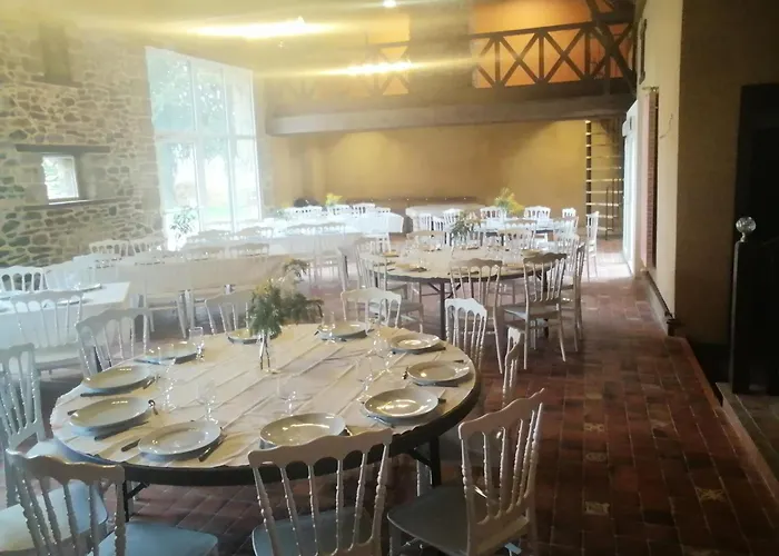 Maison Bourgeoise Avec Grande Salle D'accueil